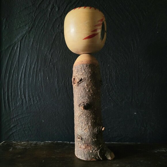 Vtg Handcrafted Japanese Kokeshi Doll Natural Wood Trunk Body Signed by Artist - Picture 4 of 9